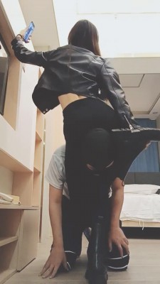 图片[5]_套路直播视频【美娜格格】夜店女神马丁靴碾头坐头/酸奶浓痰喂养/腿绞钻胯 bf26375_绳缚吧
