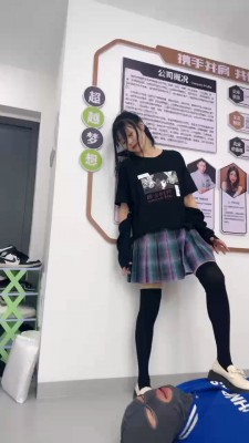 图片[3]_套路直播视频【狗哥】过膝袜S全体重踩踏-骑马转胯-臭脚捂脸 bf26421_绳缚吧