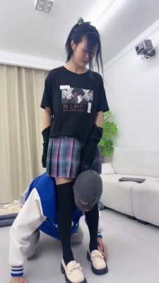 图片[6]_套路直播视频【狗哥】过膝袜S全体重踩踏-骑马转胯-臭脚捂脸 bf26421_绳缚吧