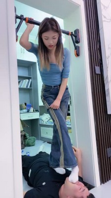 图片[4]_套路直播视频【麋鹿银儿】白棉袜脚重度踩踏/深喉脚耳光/骑马溜双狗 bf26416_绳缚吧