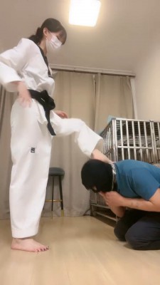 图片[4]_套路直播视频【美学】跆拳道女神踢踹/强制舔裸足/跪地求饶 bf26413_绳缚吧