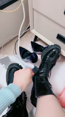 图片[3]_套路直播视频【美丝大大】多双鞋子高跟全体重踩-黑丝恋足舔 bf26322_绳缚吧