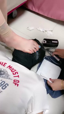 图片[10]_套路直播视频【领主老大】美甲店第二弹-闻舔美甲小妹的棉袜脚 bf26334_绳缚吧