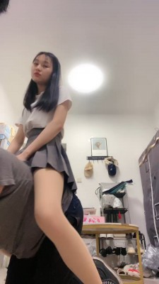 图片[8]_套路直播视频【艾莉】情侣主直接绿-高跟踩踏/骑马/竖中指羞辱/丝袜脚捂脸 bf26284_绳缚吧