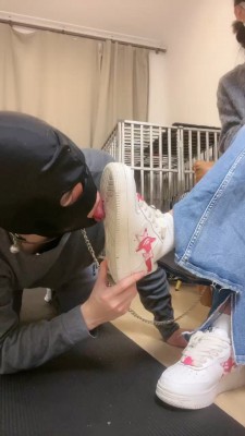图片[6]_套路直播视频【美学】面试圈养奴-骑马转胯-小白鞋提档-白棉袜塞嘴 bf26308_绳缚吧