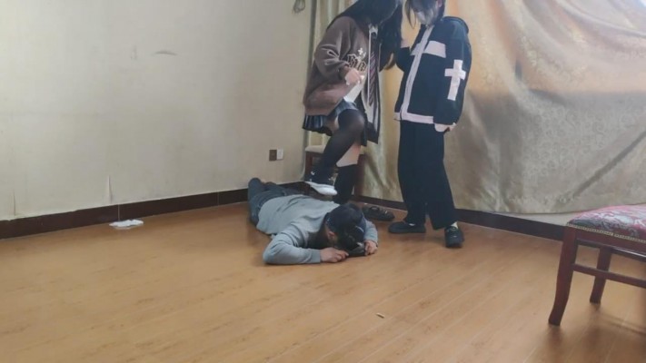 图片[7]_套路直播视频【最抗揍M】双S-洛丽塔踢踹-踩踏骑马 bf26314_绳缚吧