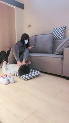 图片[7]_套路直播视频【晚晚】舔脏小白鞋-红色船袜-踩踏恋足 bf26315_绳缚吧
