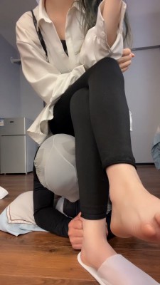 图片[10]_套路直播视频【暴躁小溪】大叔主动磕头 bf26220_绳缚吧