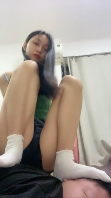 图片[5]_套路直播视频【艾莉】运动鞋白棉袜踩踏/臭脚捂脸窒息 bf26242_绳缚吧