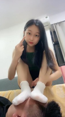 图片[6]_套路直播视频【艾莉】运动鞋白棉袜踩踏/臭脚捂脸窒息 bf26242_绳缚吧