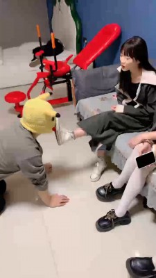图片[2]_套路直播视频【精神小妹】精彩-3S-花臂素人首调-踩踏骑马转胯闻袜 bf26261_绳缚吧