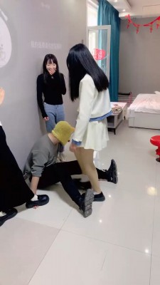 图片[6]_套路直播视频【精神小妹】3S学生重度踢打/踩踏/提档 bf26263_绳缚吧