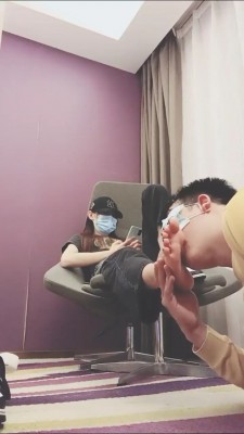 图片[5]_【美娜格格】运动鞋白棉袜惩罚家奴【下】 bf26794_绳缚吧