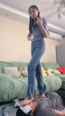 图片[12]_【艾莉】运动鞋重度提档-全体重踩踏 bf26799_绳缚吧