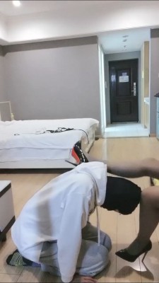 【婉婷】高跟灰丝踩虐/鞭打 bf26739_绳缚吧
