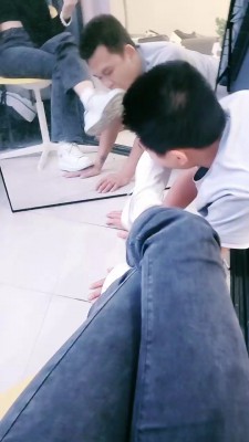 【嘉妮】舔脏小白鞋/闻白棉袜 bf26737_绳缚吧