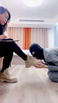 图片[2]_【杀杀】高跟马丁靴调狗舔/耳光/黑丝脚深喉sp/吃地上浓痰 bf26729_绳缚吧