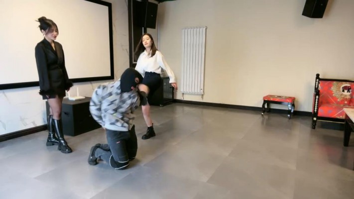 图片[4]_【宸宸】双S从室内到户外耳光踢踹贱狗【双视角版】 bf26727_绳缚吧