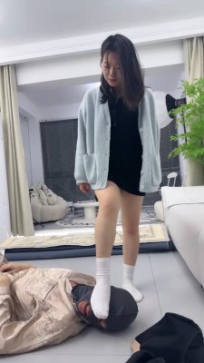 图片[7]_【狗哥】素人长靴全体重踩/提档 bf26707_绳缚吧