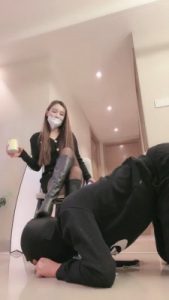 【cici】车模黑丝长腿-圈养犬喂食实录 bf26715_绳缚吧
