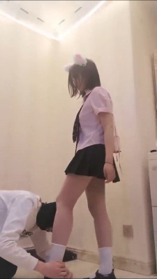 图片[2]_【依依子】萝莉学生主白袜肉丝全体重踩踏 bf26723_绳缚吧