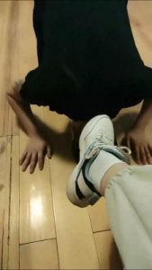 套路直播视频【诺诺子】鞭打白袜踩踏改正狗子坏毛病 bf26734_绳缚吧