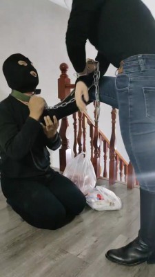 图片[3]_套路直播视频【辣姐S】长靴S骑马/脚踩喂食/裸足踩踏 bf26755_绳缚吧