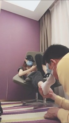图片[3]_套路直播视频【美娜格格】运动鞋白棉袜惩罚家奴【下】 bf26794_绳缚吧