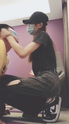 图片[3]_套路直播视频【美娜格格】运动鞋白棉袜惩罚家奴【上】 bf26793_绳缚吧