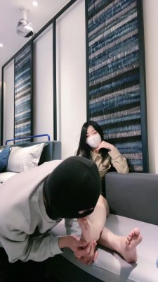 图片[5]_套路直播视频【罗宾】御姐长腿高跟诱惑-闻臭袜-提档-转胯裸足狂舔 bf26789_绳缚吧