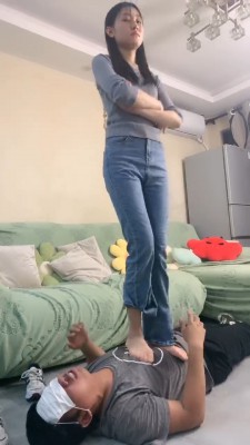 图片[13]_套路直播视频【艾莉】运动鞋重度提档-全体重踩踏 bf26799_绳缚吧