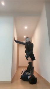 套路直播视频【妆主大大】犬化-长靴踩踏遛狗踩踏 bf26797_绳缚吧