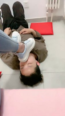 图片[9]_套路直播视频【晚晚公主】逛街后运动鞋+船袜气味羞辱 bf26744_绳缚吧