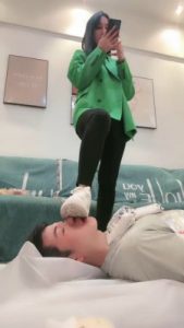 套路直播视频【思诺】第一次玩深喉变被踹打/吃船袜 bf26763_绳缚吧