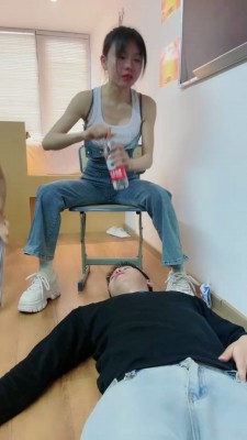 图片[11]_套路直播视频【伊晨S】剧情腿绞-麻辣女教师和校花玩哭男同学【三视角版】 bf26740_绳缚吧