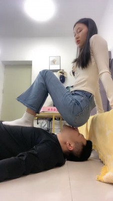 图片[11]_套路直播视频【艾莉】夜跑后原味棉袜捂脸/转胯羞辱 bf26706_绳缚吧