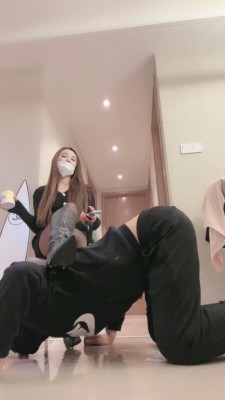 图片[2]_套路直播视频【cici】车模黑丝长腿-圈养犬喂食实录 bf26715_绳缚吧