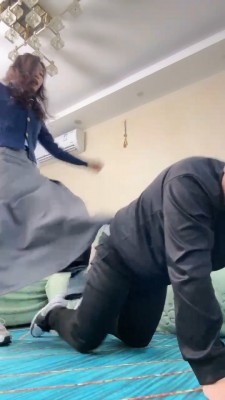 图片[5]_套路直播视频【素人星探】开发应聘小姐姐做S-耳光/踩踏/掐脖/下跪磕头 bf26662_绳缚吧
