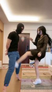 套路直播视频【奈奈生】强制小白鞋提档/闻白袜/吮吸脚趾/喝洗脚水 bf26661_绳缚吧