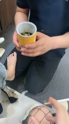 图片[8]_套路直播视频【琳嘉】双S-小白鞋+网袜诱惑/踩踏恋足舔鞋 bf26670_绳缚吧