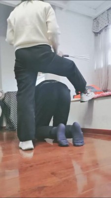 图片[5]_套路直播视频【妖玲】被幼师运动鞋短黑丝羞辱 bf26665_绳缚吧