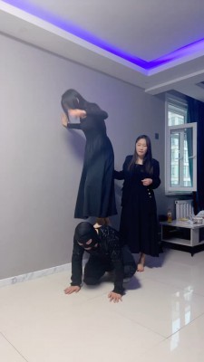 图片[4]_套路直播视频【精神小妹】素人S踢踹-灌圣水 bf26623_绳缚吧
