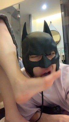 图片[8]_套路直播视频【野兔S】皮鞋原味船袜裸足踩狗 bf26653_绳缚吧