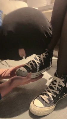 图片[4]_套路直播视频【万一】超精彩情侣主-舔帆布鞋黑丝看接吻/高跟踩手强迫喝圣水 bf26614_绳缚吧