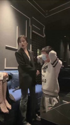 图片[4]_套路直播视频【暴躁小溪】姐妹花KTV网袜暴虐小奶狗【双视角版】 bf26602_绳缚吧