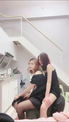 图片[8]_套路直播视频【白茶】恋足晚期必看-双S黑丝白袜踩吃棉袜【双视角版】bf26550_绳缚吧