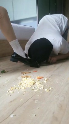 图片[3]_套路直播视频【阿喵】萝莉主皮鞋白袜踩踏喂食 bf26480_绳缚吧