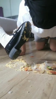 图片[5]_套路直播视频【阿喵】萝莉主皮鞋白袜踩踏喂食 bf26480_绳缚吧