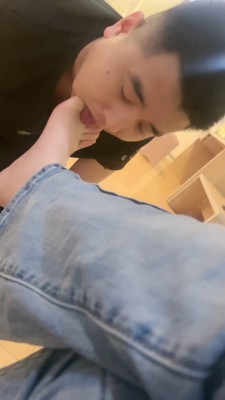 图片[7]_套路直播视频【诺诺子】强制舔脏小白鞋-嘴洗圣水棉袜 bf26474_绳缚吧