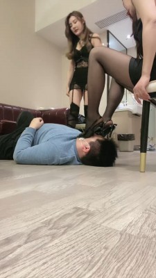 图片[6]_套路直播视频【莴汐】姐妹花骑马/鞭打/踩踏刑虐 bf26488_绳缚吧